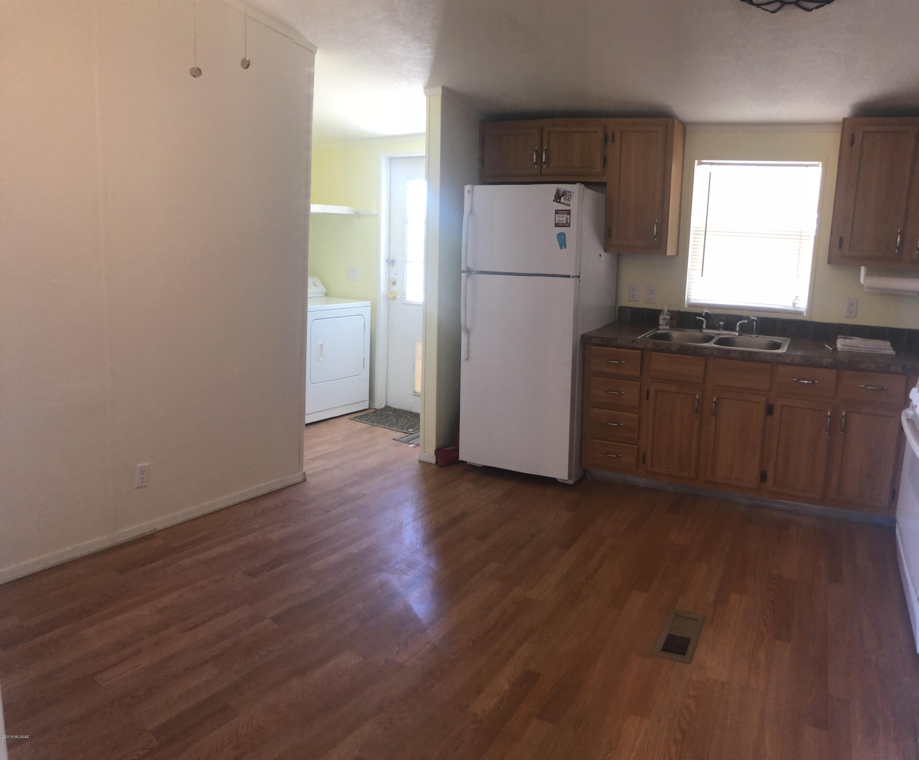 6671 North Guthrie Road Tucson, AZ 85743 - Photo 15 of 36 Gallery Image 15