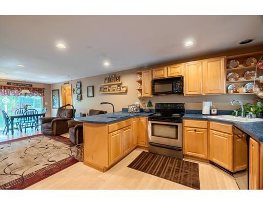 576 Newtown Road Littleton, MA 01460 - Photo 4 of 42 Gallery Image 4