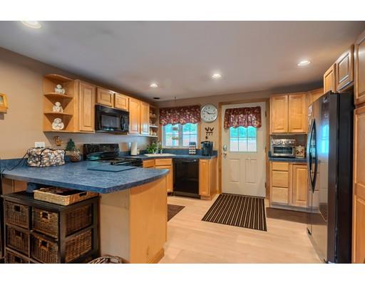 576 Newtown Road Littleton, MA 01460 - Photo 5 of 42 Gallery Image 5