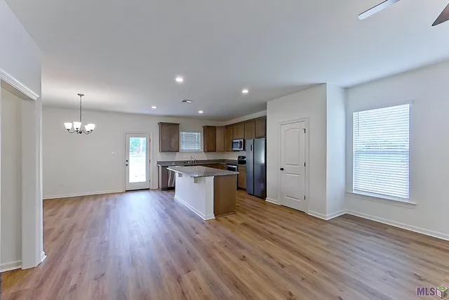 $1,995 | 100 Teddy Lane, Lafayette, LA 70507