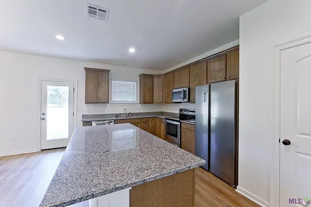 $1,995 | 100 Teddy Lane, Lafayette, LA 70507