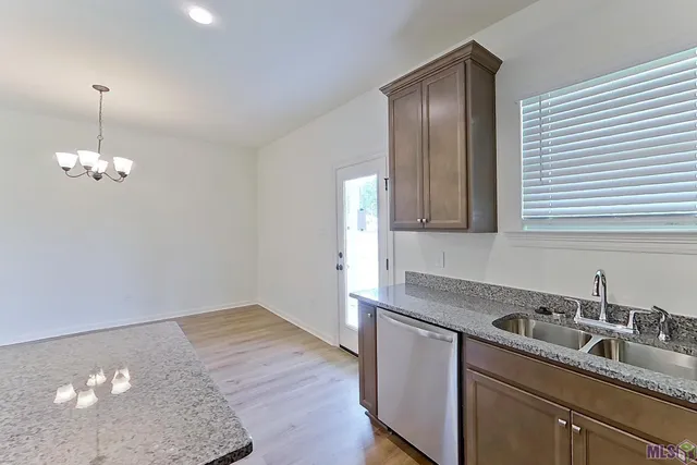 $1,995 | 100 Teddy Lane, Lafayette, LA 70507