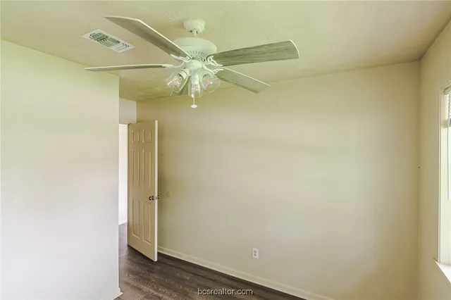 $1,200 | 601 Martin Luther King Jr Boulevard, Cameron, TX 76520