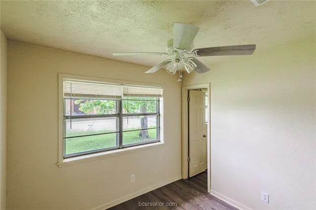 $1,200 | 601 Martin Luther King Jr Boulevard, Cameron, TX 76520