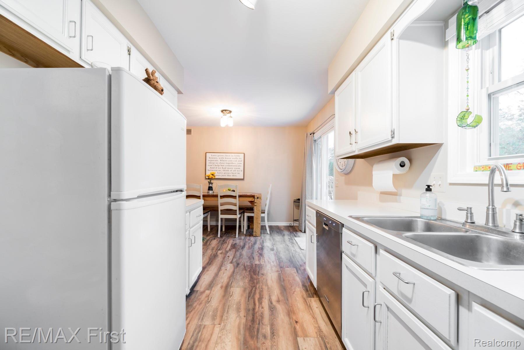 1356 Miller Road Lake Orion, MI 48362 - Photo 31 of 50 Vogel Team Miller Home-26.jpg
