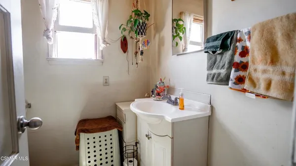 $595,000 | 605 Lincoln Avenue, Bakersfield, CA 93308