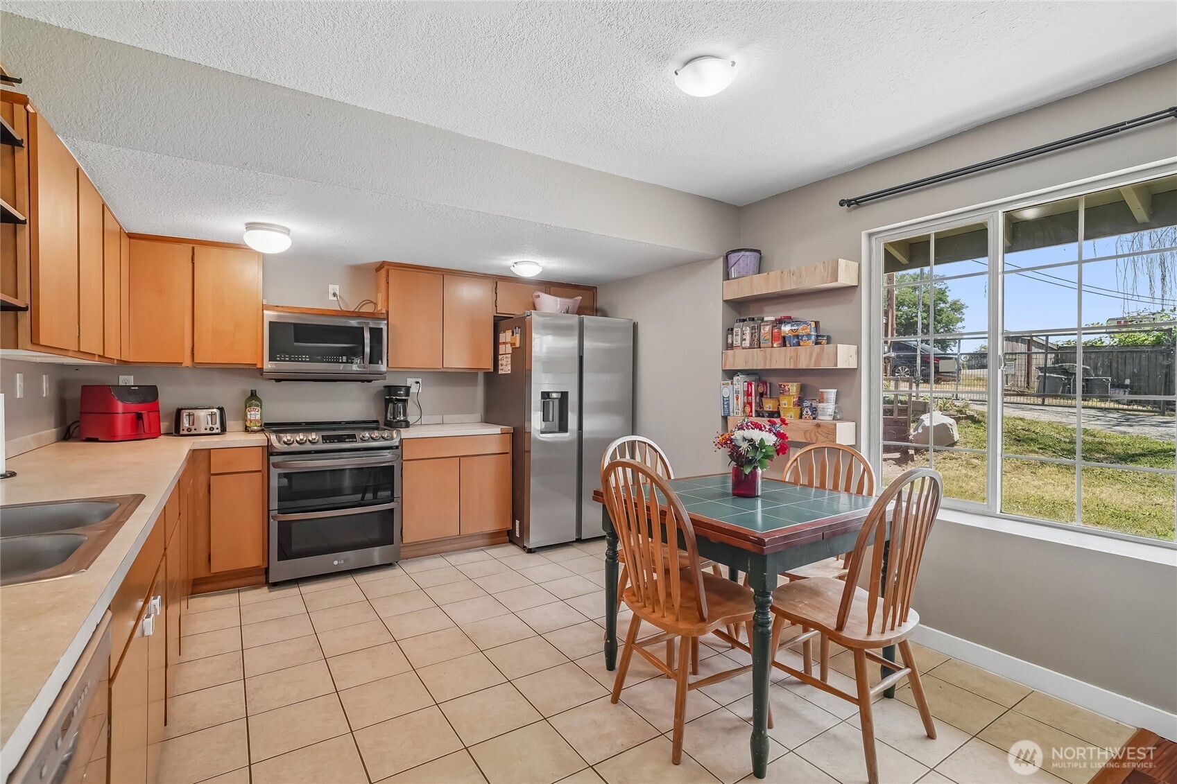 7214 River Road East Puyallup, WA 98371 - Photo 9 of 36