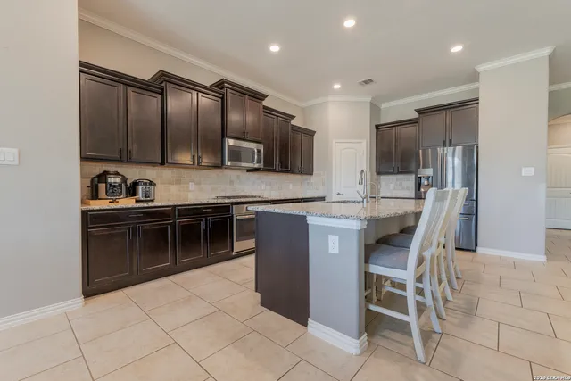 $2,800 | 8727 Hideout Bend, San Antonio, TX 78254