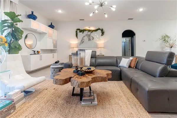 $810,000 | 19930 Dolores Ann Court, Lutz, FL 33549