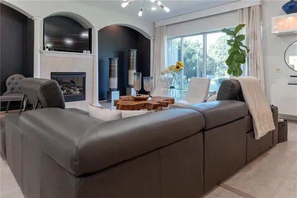 $810,000 | 19930 Dolores Ann Court, Lutz, FL 33549