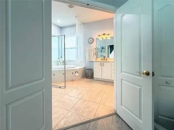 $810,000 | 19930 Dolores Ann Court, Lutz, FL 33549