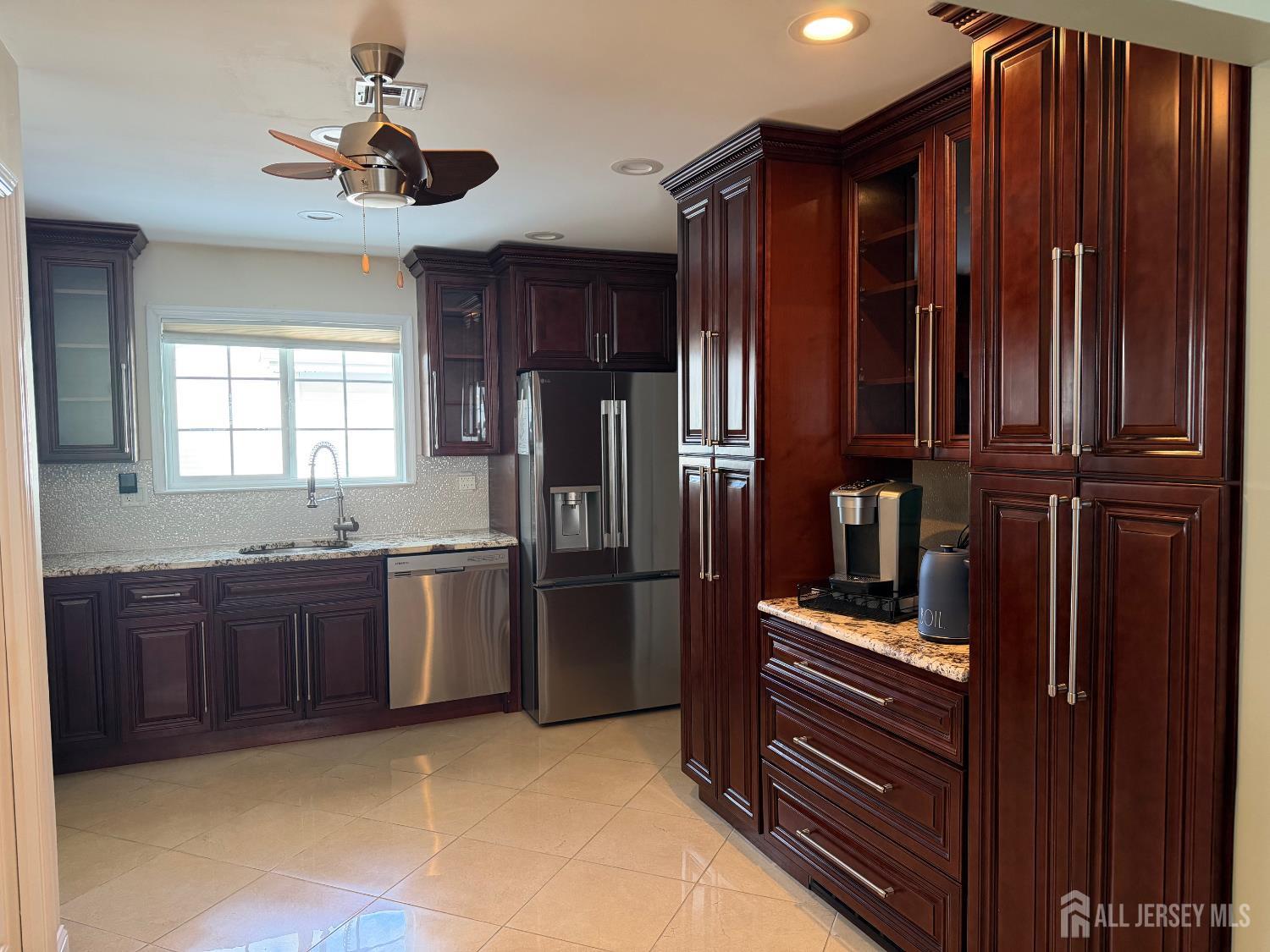 652A Ardmore Road, Unit 652A Monroe Township, NJ 08831 - Photo 3 of 15