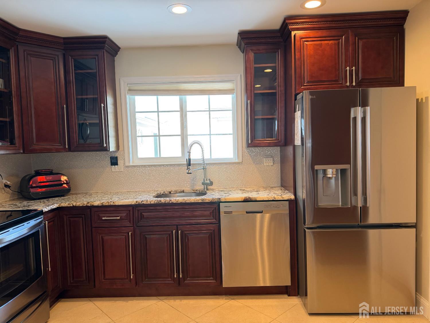 652A Ardmore Road, Unit 652A Monroe Township, NJ 08831 - Photo 4 of 15