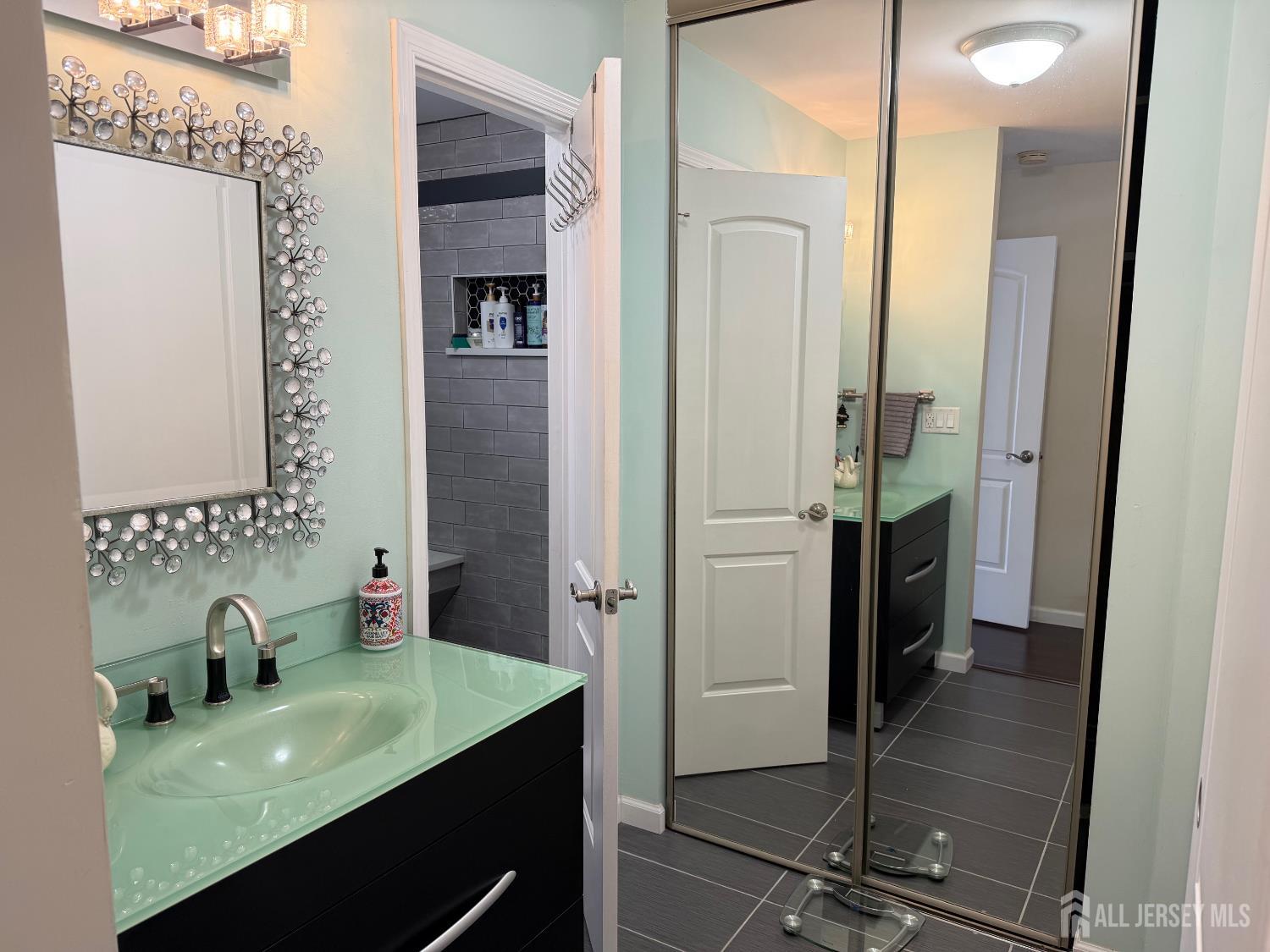 652A Ardmore Road, Unit 652A Monroe Township, NJ 08831 - Photo 7 of 15