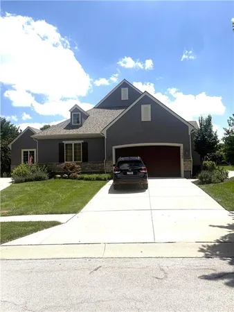 $510,000 | 11525 South Lakecrest Drive, Olathe, KS 66061