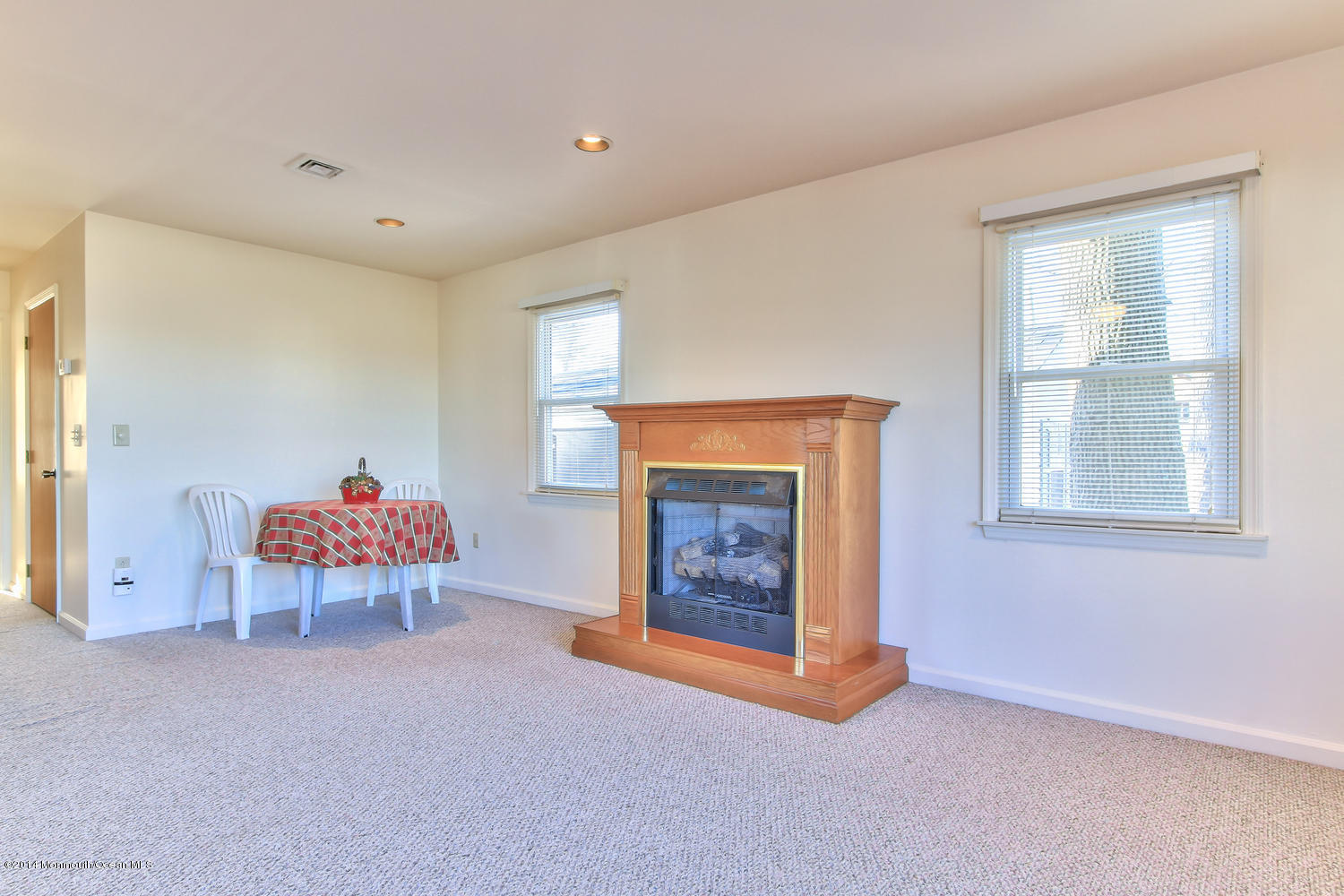 1309 River Road Belmar, NJ 07719 - Photo 12 of 45 Dining Area / Living Room