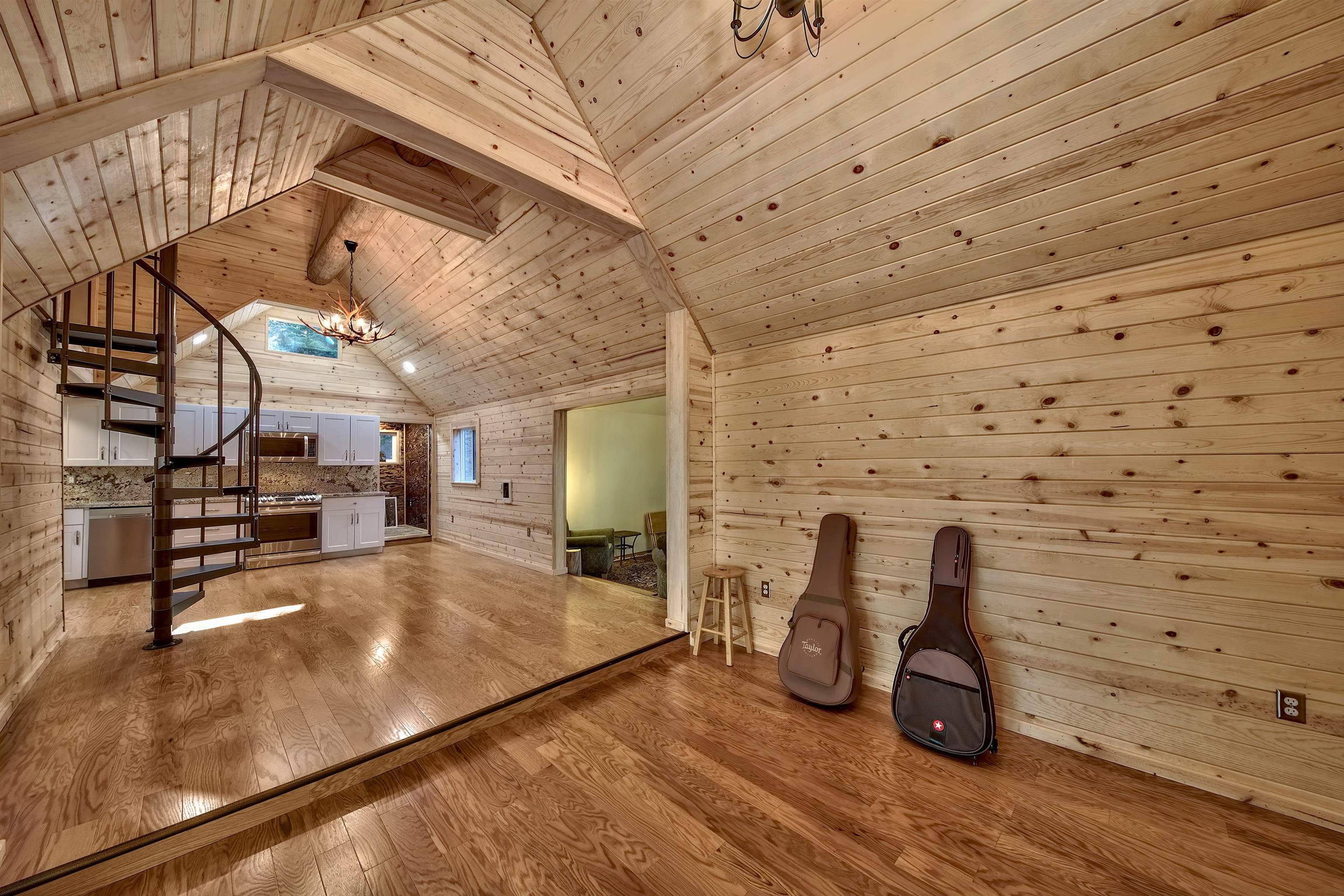 12065 Bums Gulch Road Reno, NV 89511 - Photo 9 of 21 a view of a room with gym equipment