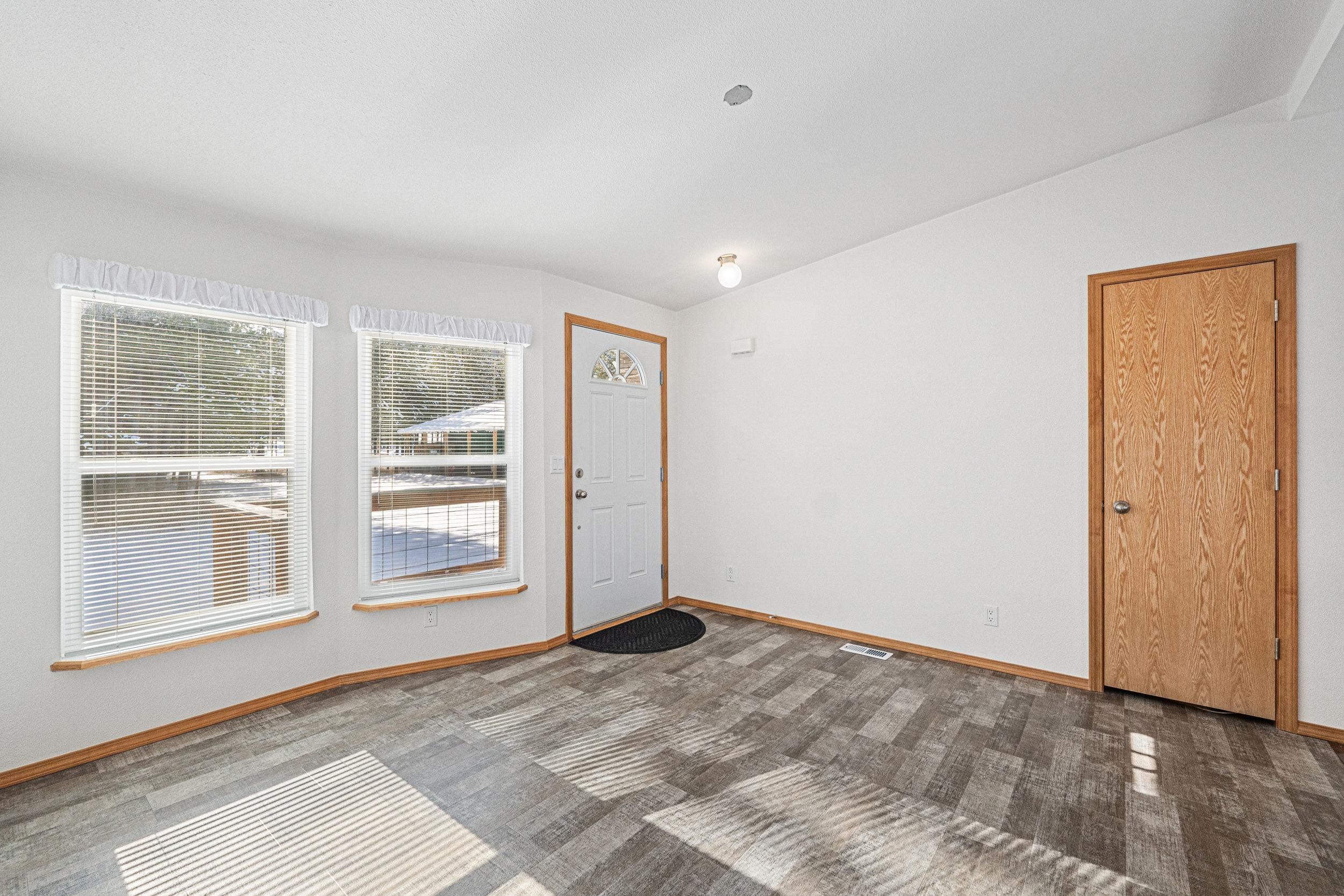 389962 State Rte 20 Cusick, WA 99119 - Photo 4 of 45