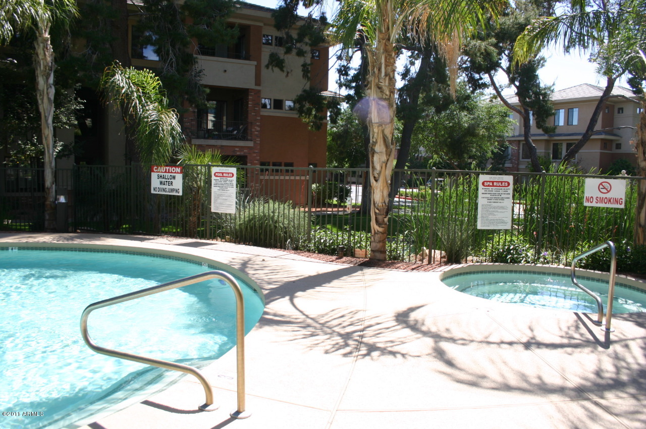 4488 East Thomas Road, Unit 2005 Phoenix, AZ 85018 - Photo 34 of 37 IMG_1635