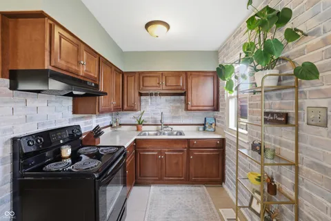 $186,000 | 456 South Catherwood Avenue, Indianapolis, IN 46219