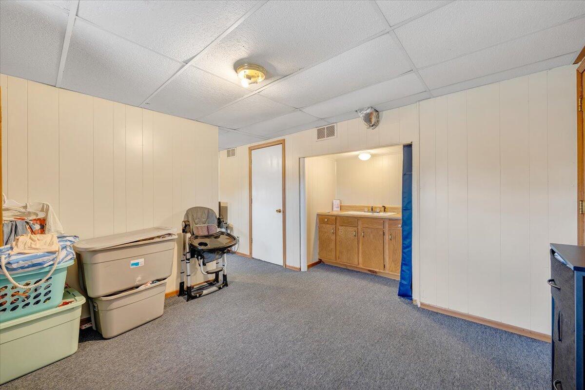 1043 Incline Drive Vinton, VA 24179 - Photo 36 of 58 Hobby/bonus room