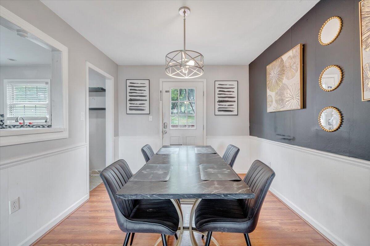 1043 Incline Drive Vinton, VA 24179 - Photo 7 of 58 Dining Room