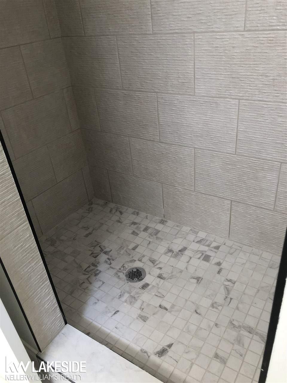 47467 Bayside Boulevard, Unit 4 Chesterfield, MI 48047 - Photo 8 of 11