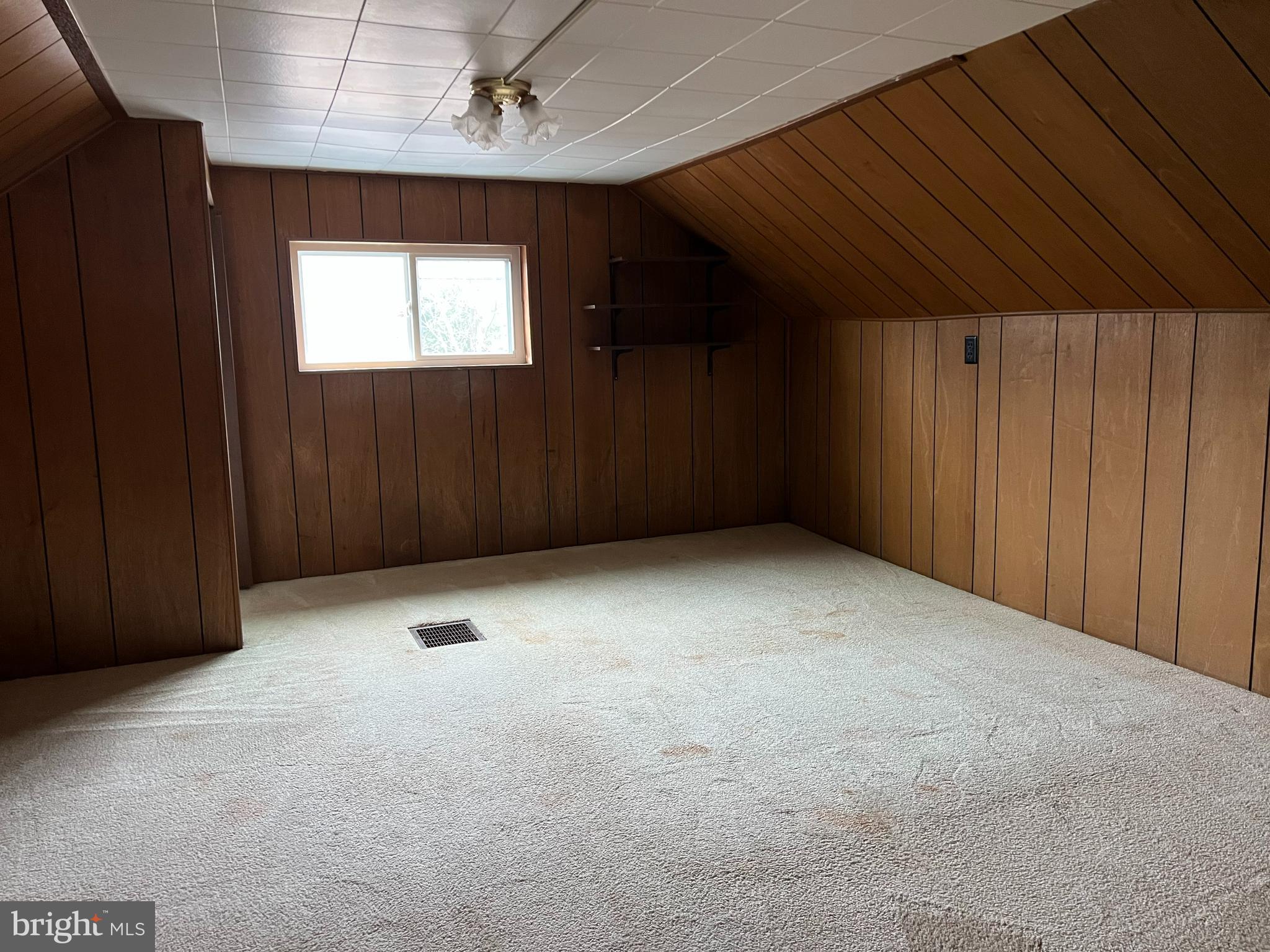 25447 Cascade Road Cascade, MD 21719 - Photo 18 of 22 an empty room with windows