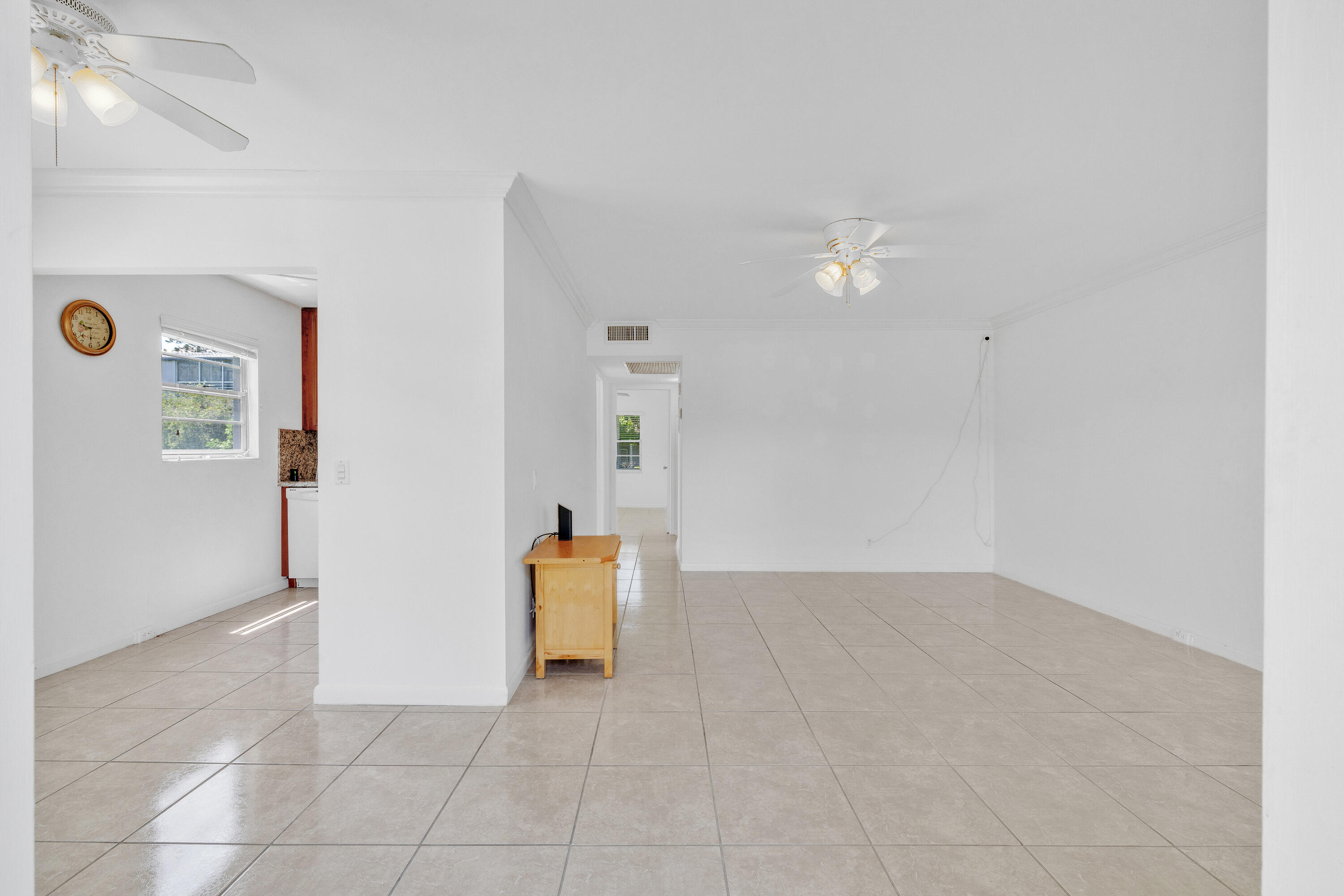 169 Suffolk F Boca Raton, FL 33434 - Photo 5 of 39 3 Entrance
