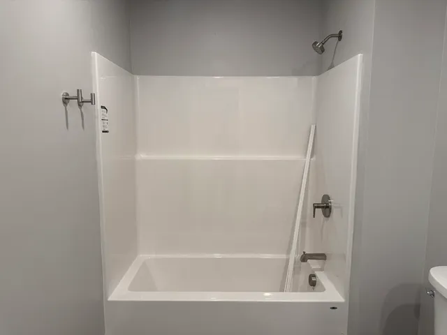 a view of entryway and hall