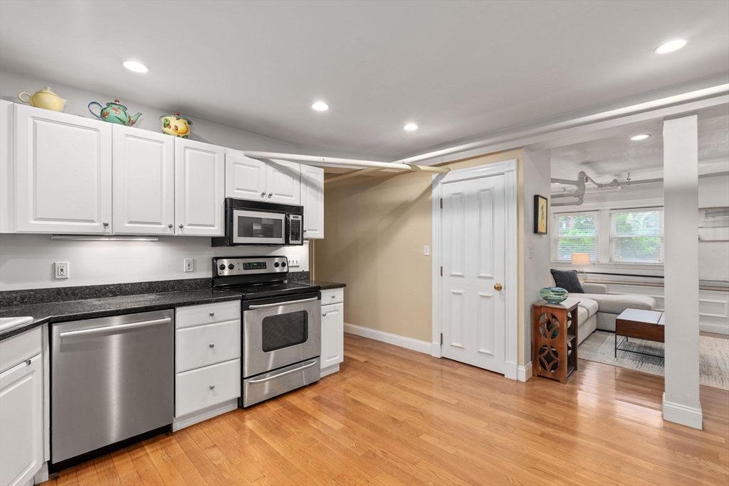 16 Garrison Road, Unit 8 Brookline, MA 02445 - Photo 6 of 32