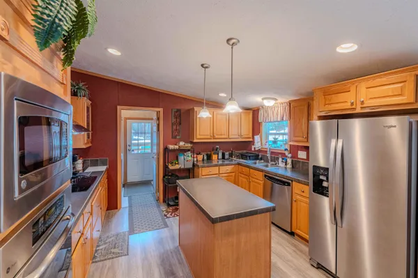 $349,999 | 956 Mosquitoville Road, Groton, VT 05046