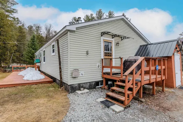 $349,999 | 956 Mosquitoville Road, Groton, VT 05046