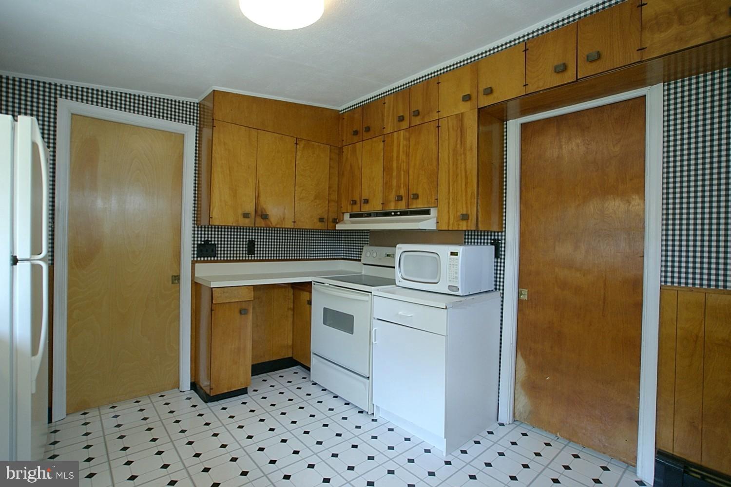 29 Baylor Road Hamilton, NJ 08610 - Photo 22 of 59 Kitchen