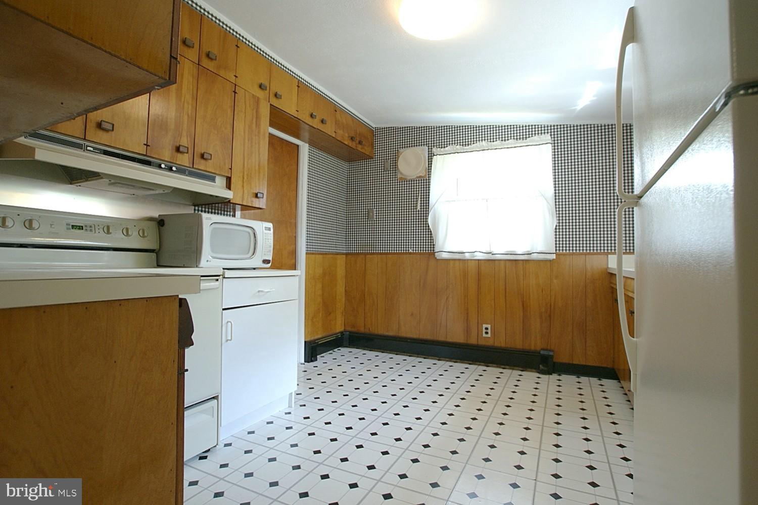 29 Baylor Road Hamilton, NJ 08610 - Photo 23 of 59 Kitchen