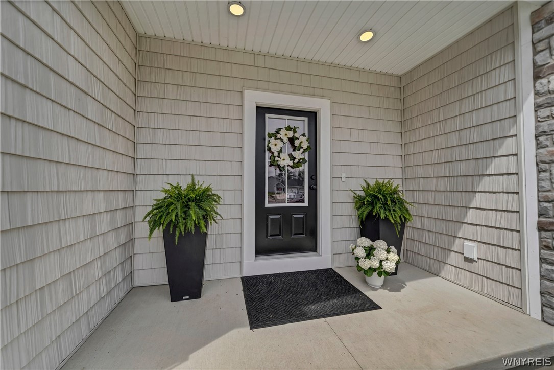 4890 Killarney Hamburg, NY 14075 - Photo 2 of 42