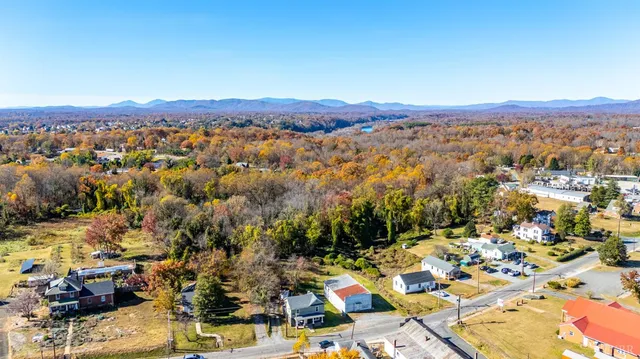 $296,500 | 204 Rogers Drive, Madison Heights, VA 24572