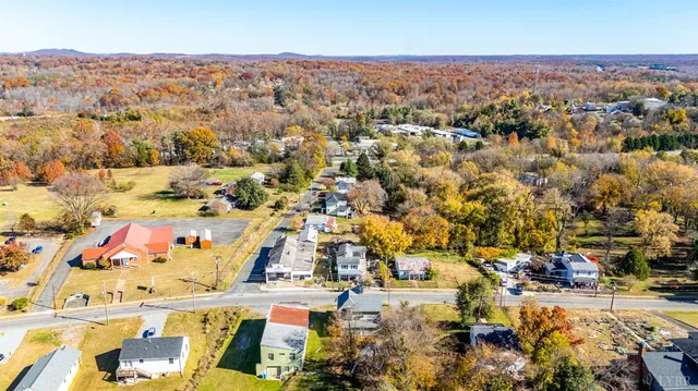 $296,500 | 204 Rogers Drive, Madison Heights, VA 24572