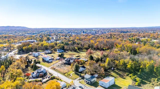 $296,500 | 204 Rogers Drive, Madison Heights, VA 24572