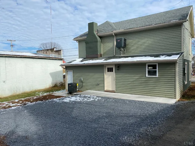 $296,500 | 204 Rogers Drive, Madison Heights, VA 24572