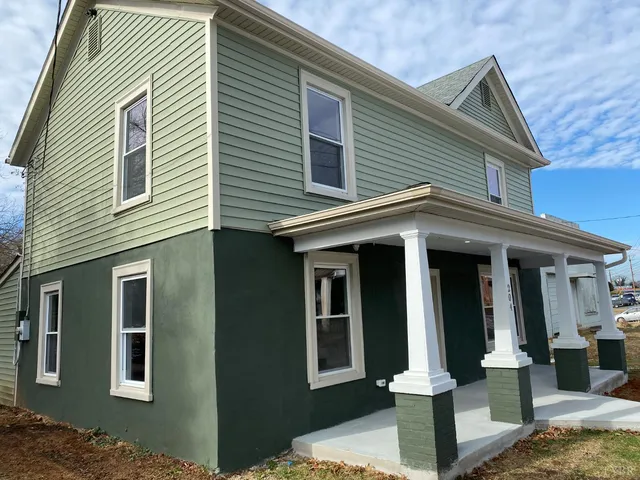 $296,500 | 204 Rogers Drive, Madison Heights, VA 24572