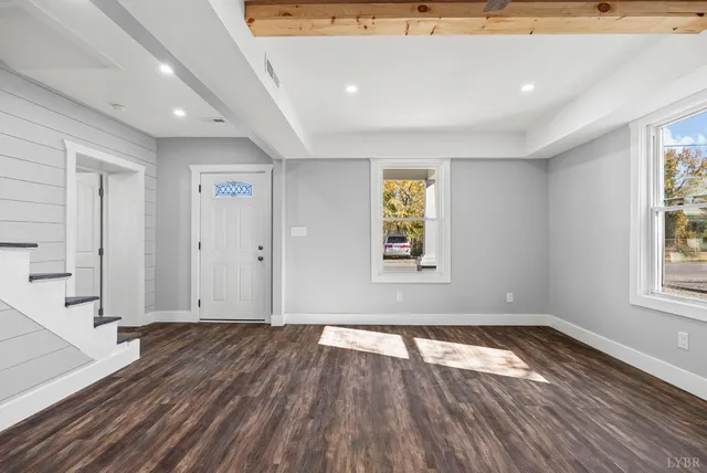 $296,500 | 204 Rogers Drive, Madison Heights, VA 24572