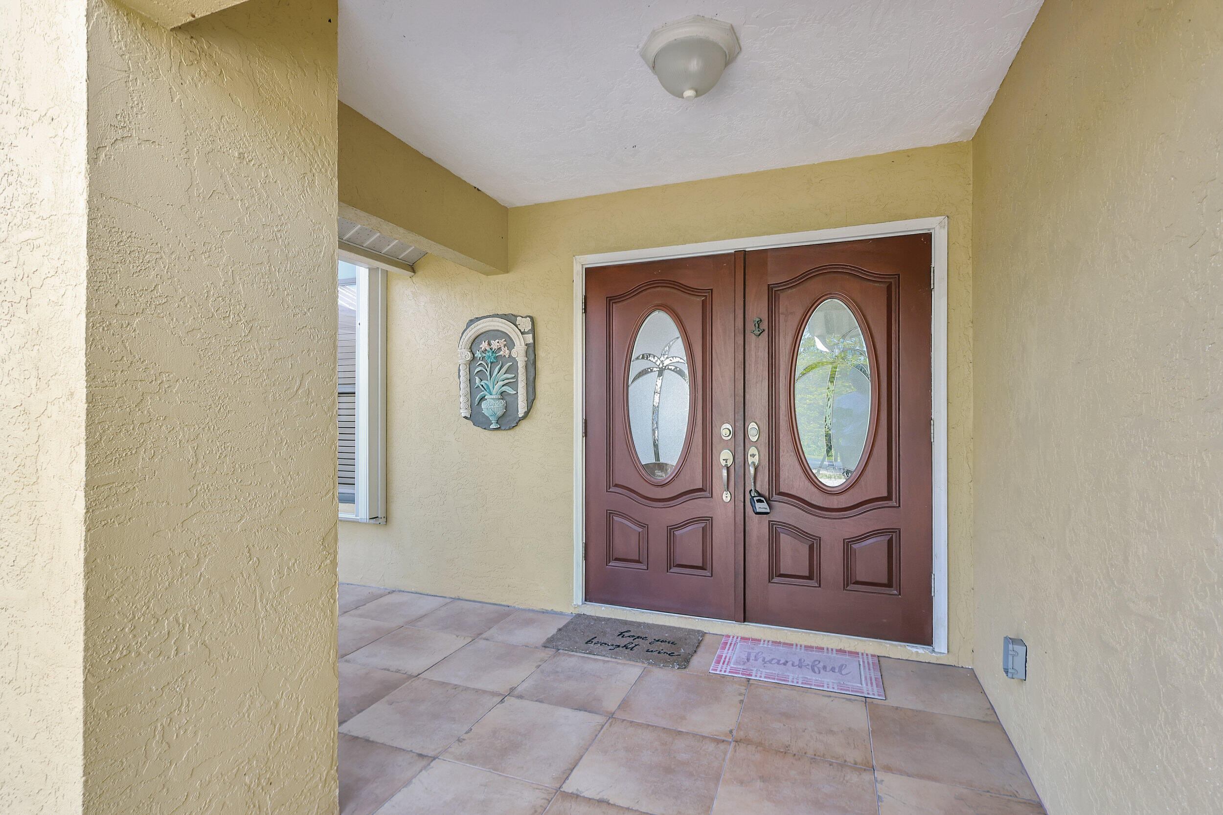 137 Queens Road Fort Pierce, FL 34949 - Photo 4 of 36 4
