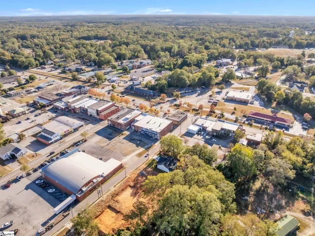 $278,900 | 108 Saluda Street, Belton, SC 29627