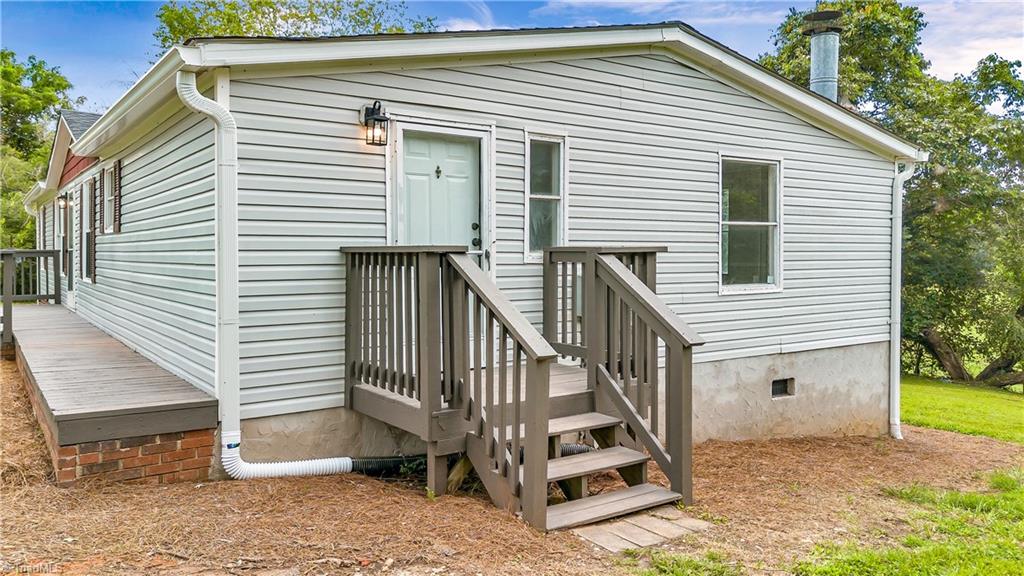 628 Maple Grove Church Road Hays, NC 28635 - Photo 3 of 28 Side Entry