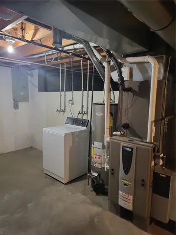 $340,000 | 2320 Baldwin Road, Unit R, New Athens, IL 62264