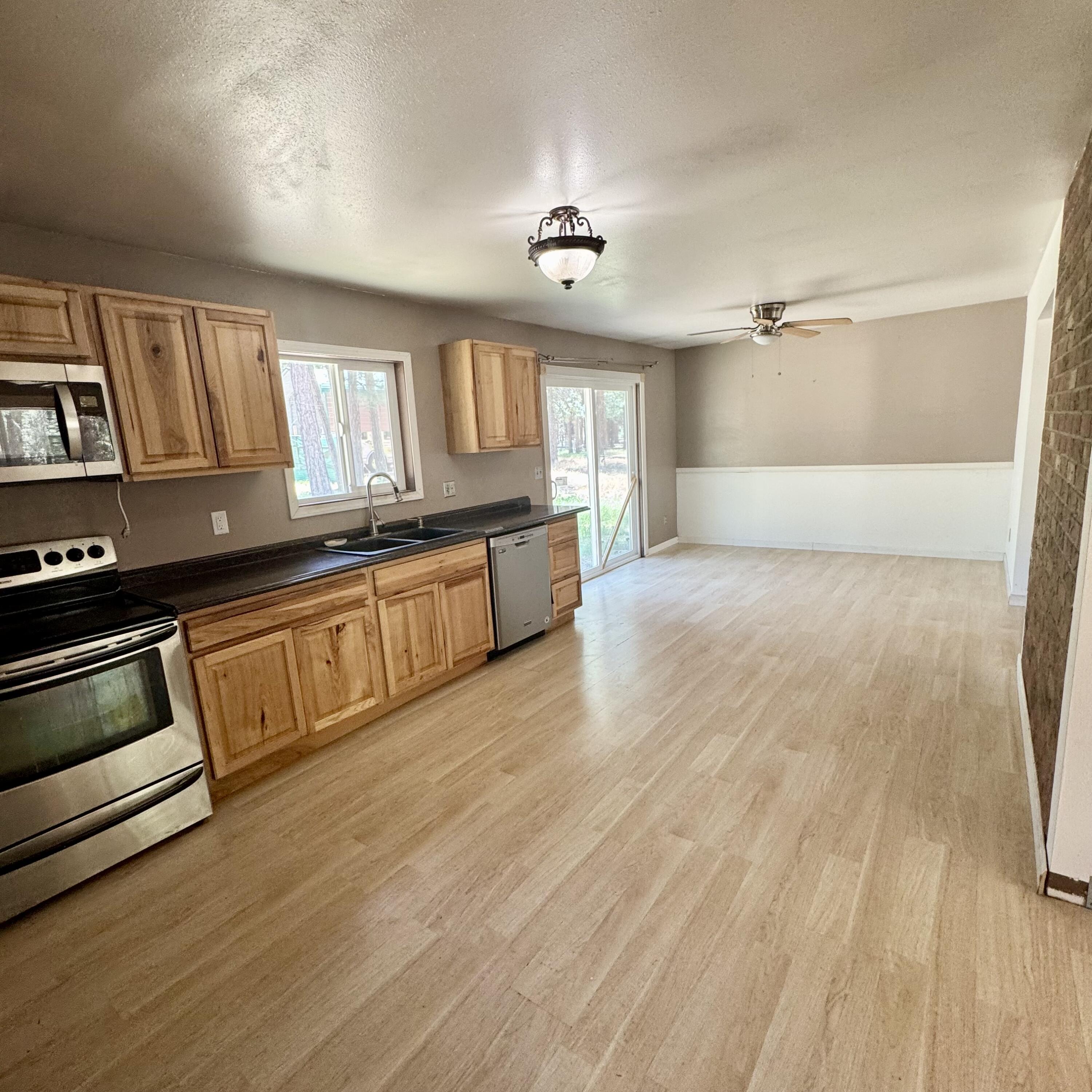 35819 South Chiloquin Road Chiloquin, OR 97624 - Photo 10 of 17 13