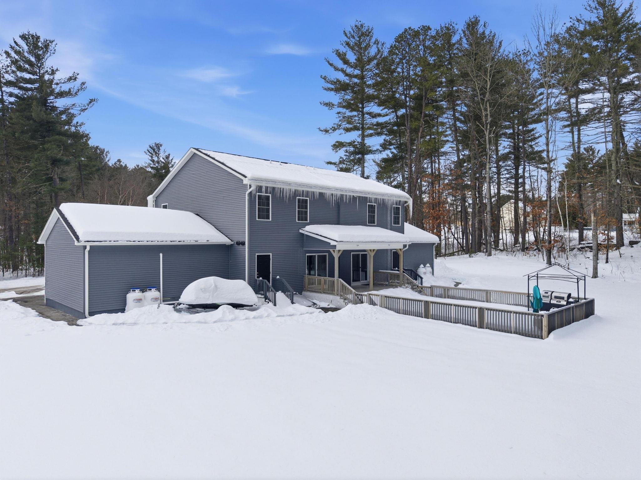 4 Wilshire Lane, Unit 4 Pelham, NH 03076 - Photo 36 of 39
