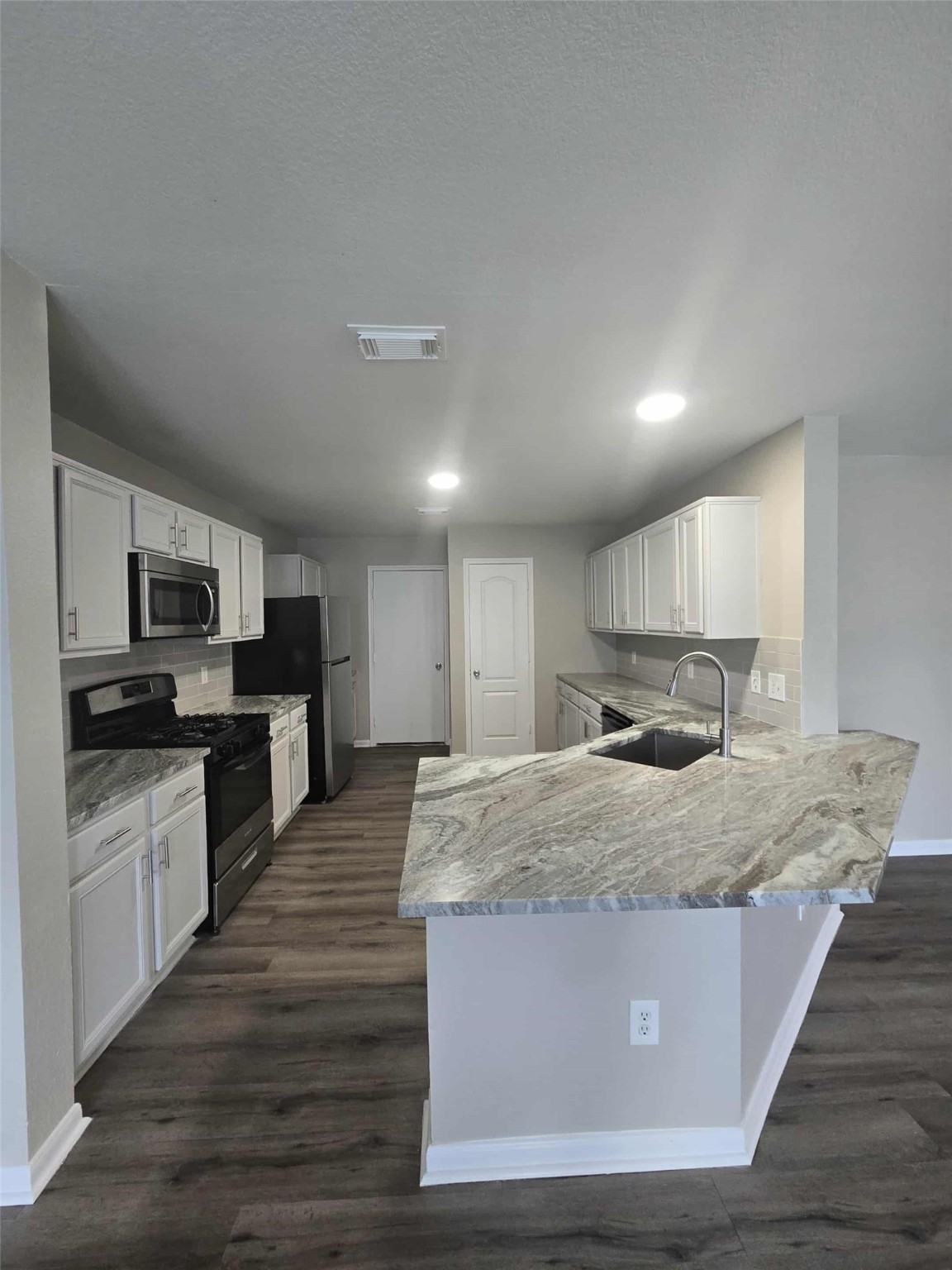 4419 Twisting Pine Court Spring, TX 77373 - Photo 2 of 22