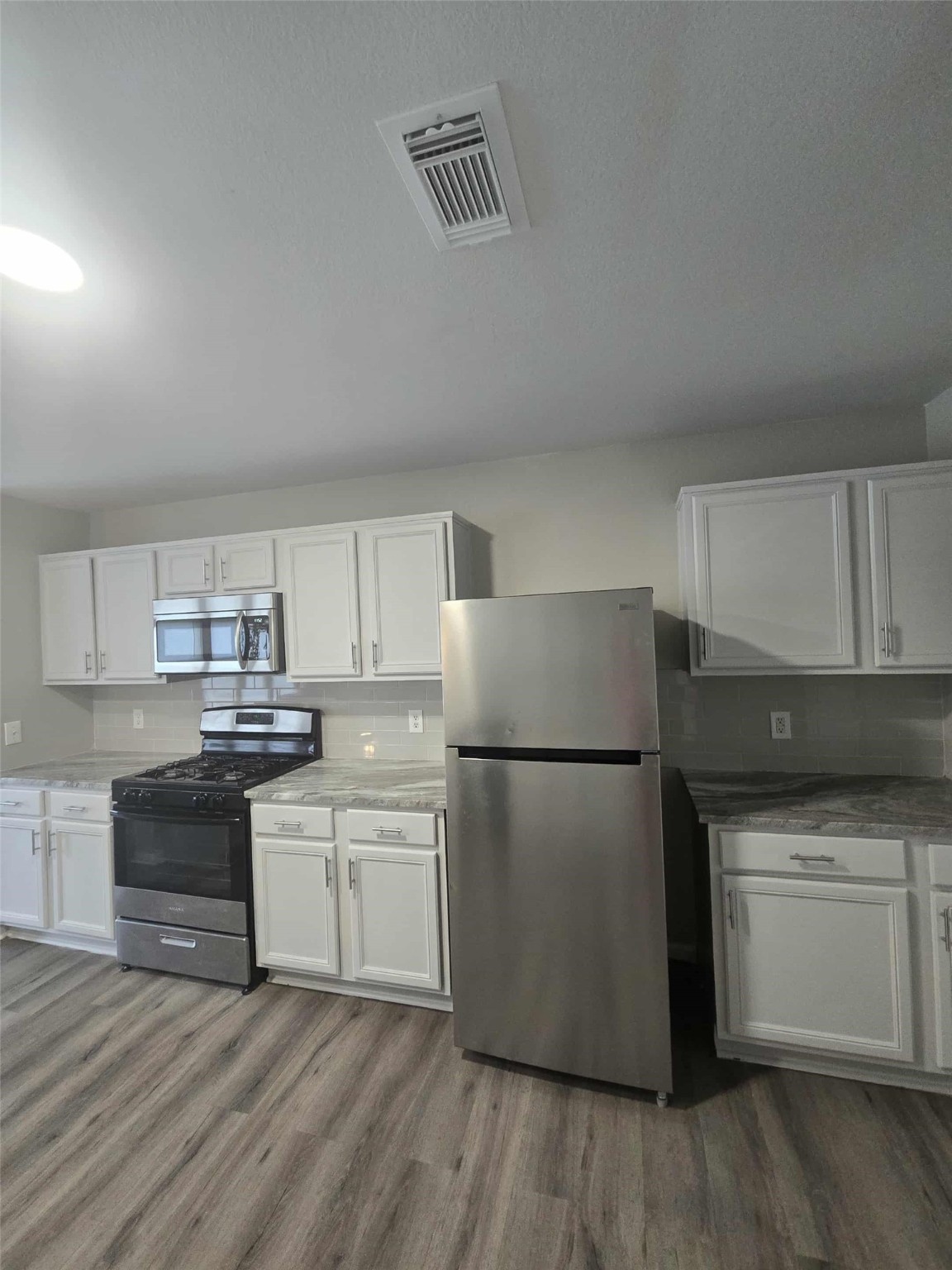 4419 Twisting Pine Court Spring, TX 77373 - Photo 5 of 22